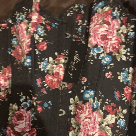 Floral Corset Top - Picture 5 of 5